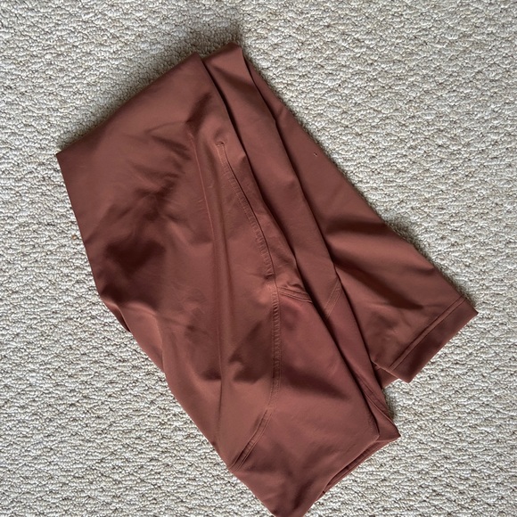 lululemon InStill HR Tight 25” - Picture 4 of 4